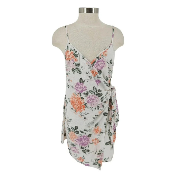 ASOS Design Fit Flare Mini Wrap Dress White Floral V Neck Tie - Picture 1 of 8